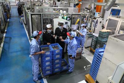 2021年廣州外貿進出口創(chuàng)新高，總值突破1萬億元大關